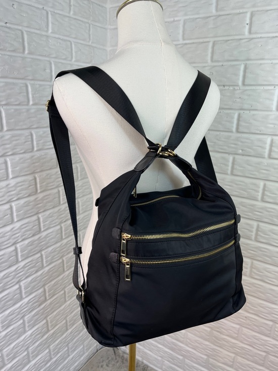 SONDRA ROBERTS CONVERTIBLE SHOULDER CROSSBODY BACKPACK BLACK NYLON GOLD main image 11